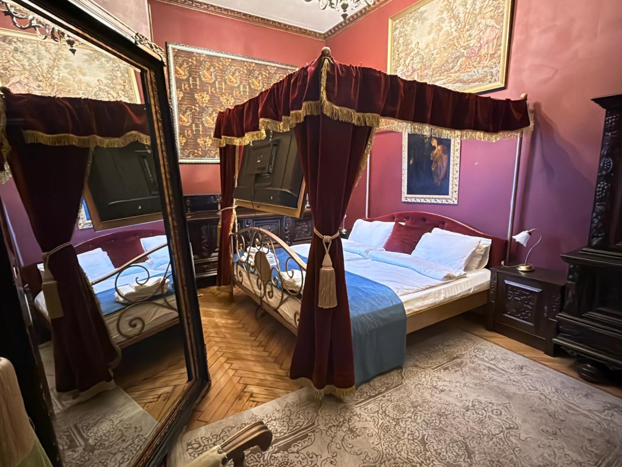 Classic Love Story In Old Cluj I Ngoại thất bức ảnh