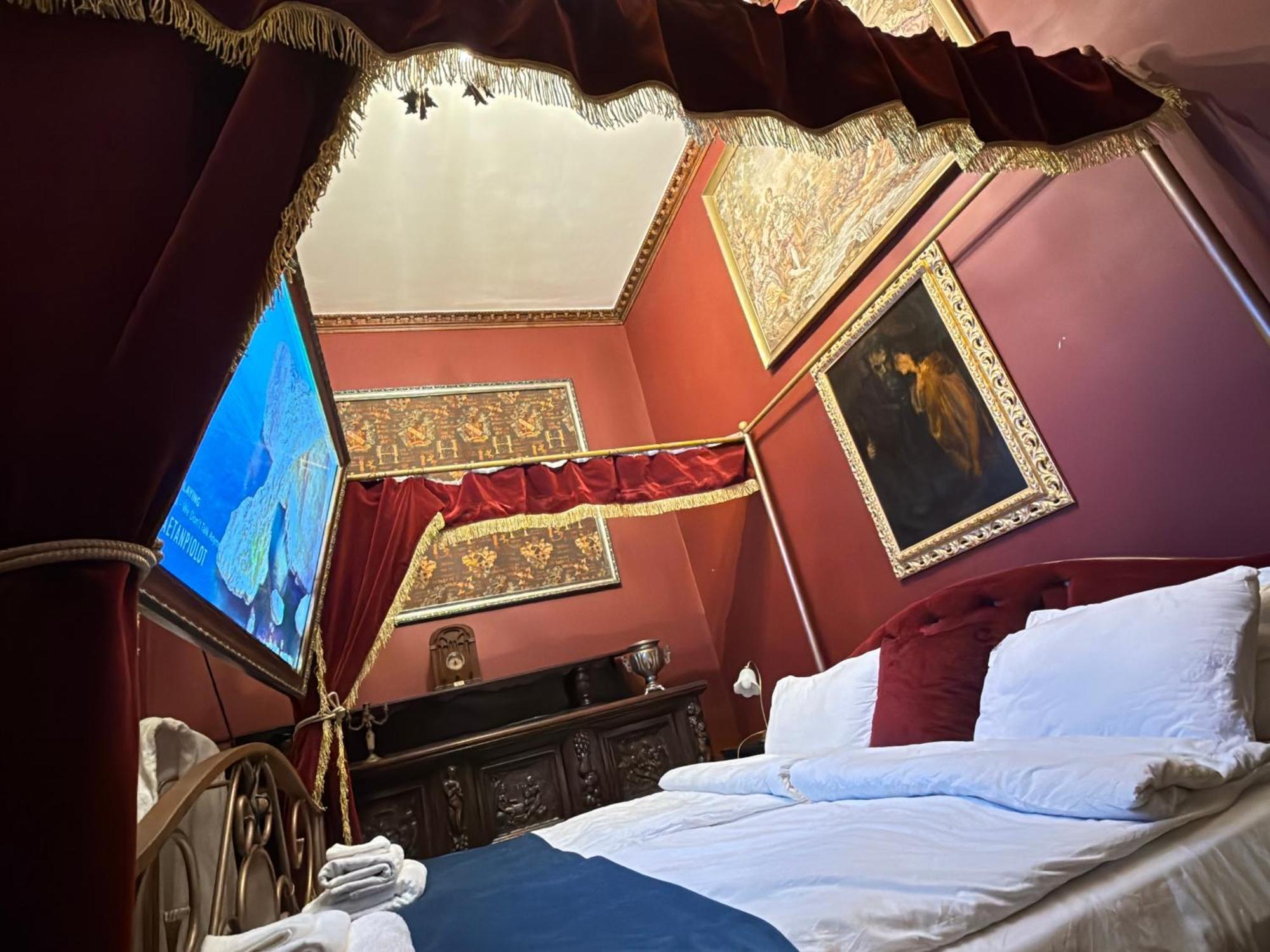Classic Love Story In Old Cluj I Ngoại thất bức ảnh