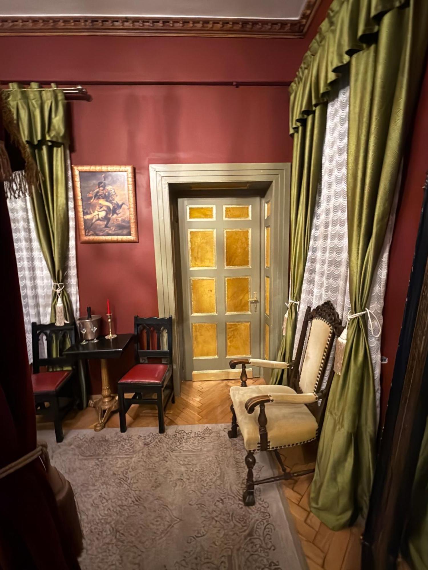 Classic Love Story In Old Cluj I Ngoại thất bức ảnh