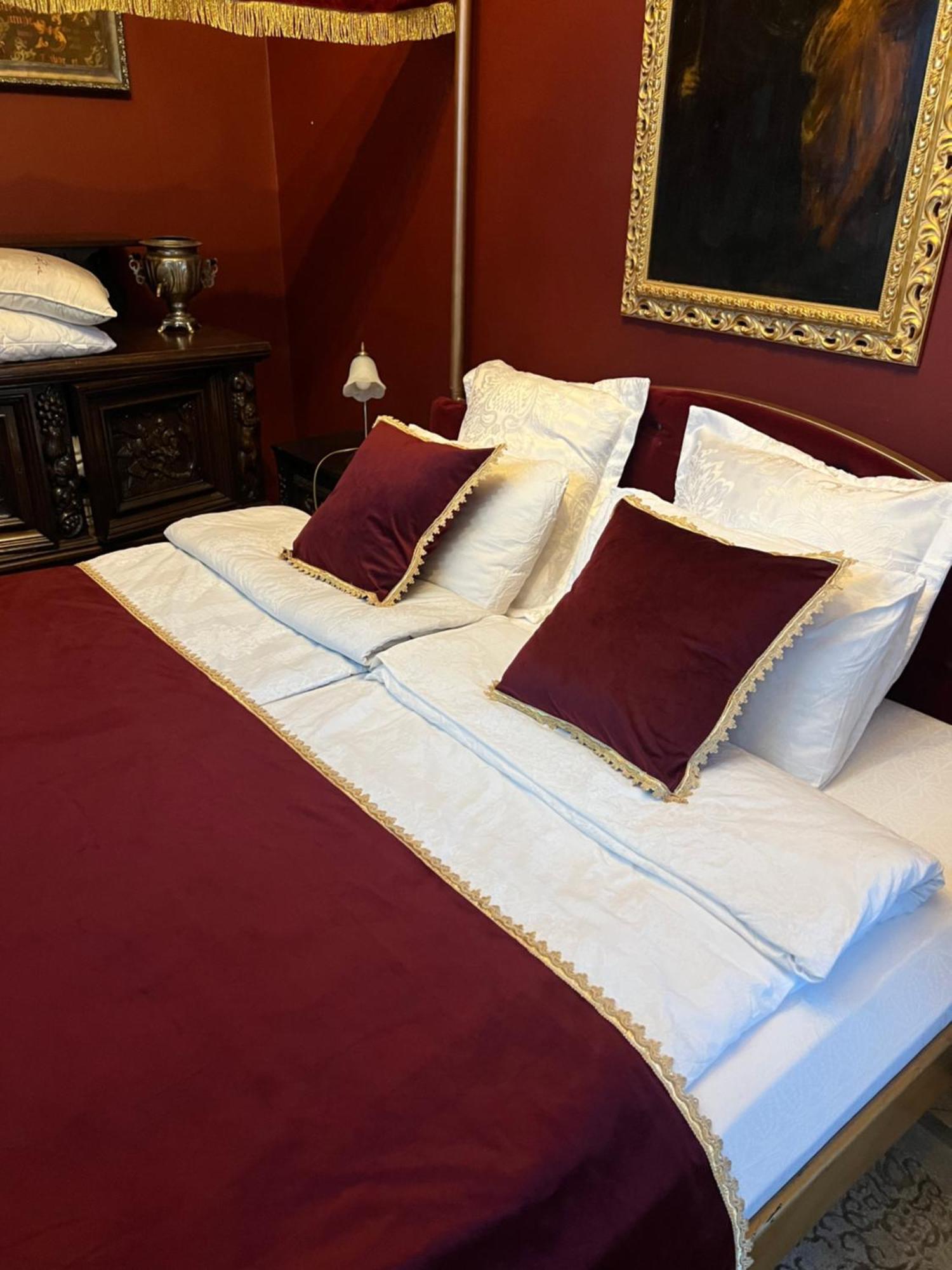 Classic Love Story In Old Cluj I Ngoại thất bức ảnh